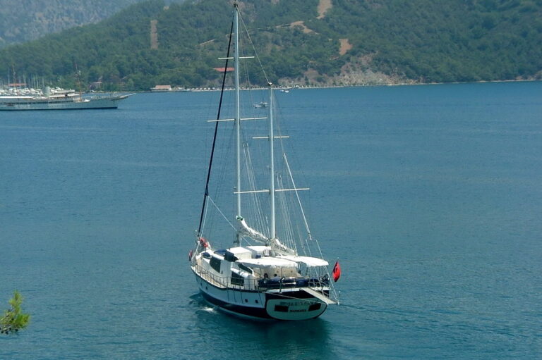 Gulet Esma Sultan II -  Aft View