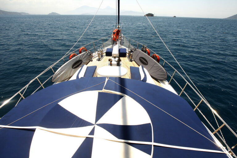 Gulet Esma Sultan II -  Looking forward