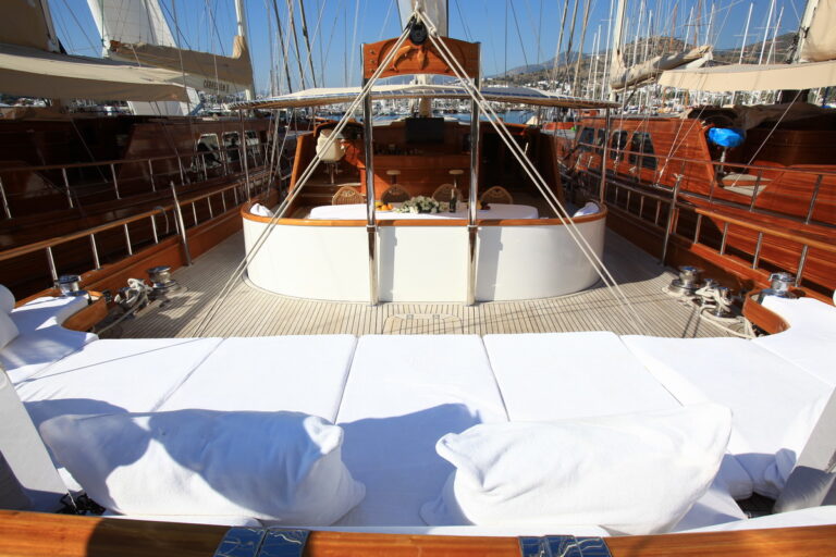 Gulet KAYA GUNERI V -  Aft Deck Seating