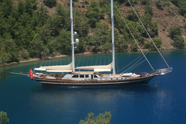 KAYA GUNERI V