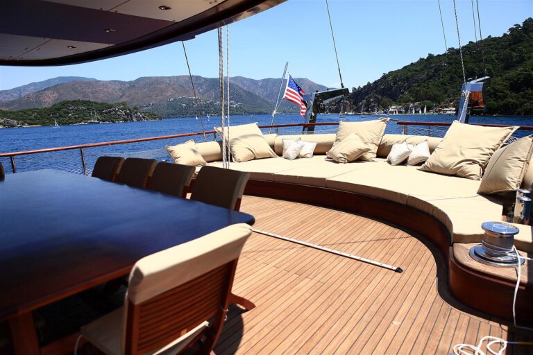 Gulet MEZCAL 2 - Spacious Aft Deck