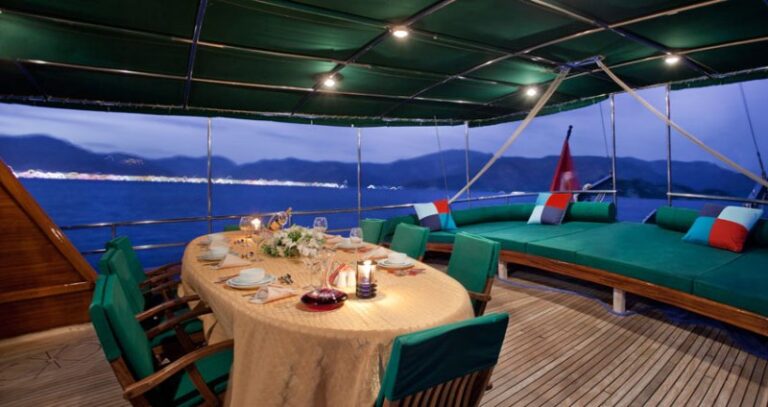 Gulet S DOGU -  Aft Deck Dining