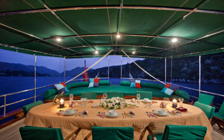 Gulet S DOGU -  Al Fresco Dining