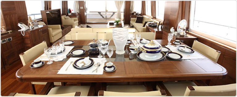 Gulf 95 explorer  yacht  Dining