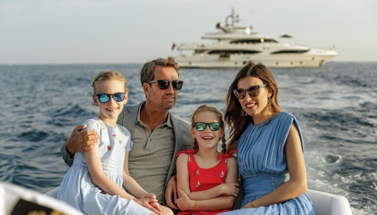 Gulf Craft Yacht ALTAVITA - Family Charter