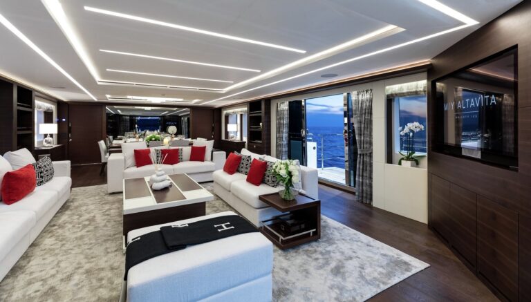 Gulf Craft Yacht ALTAVITA - Saloon