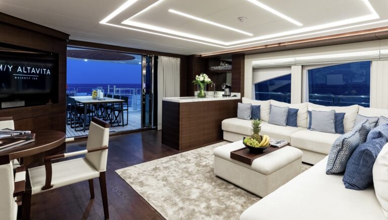 Gulf Craft Yacht ALTAVITA - To Aft Deck