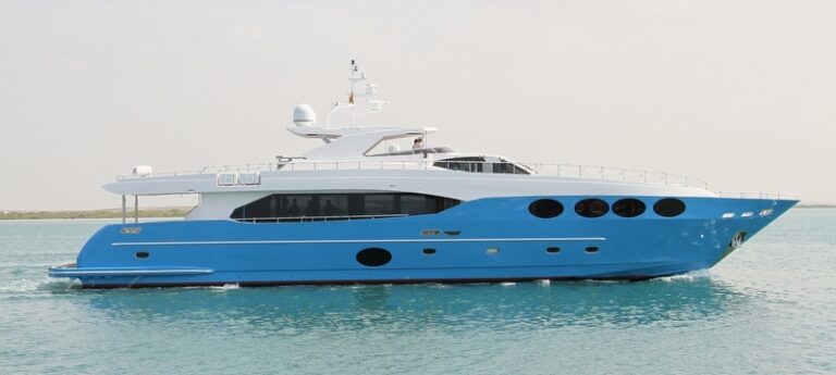 Gulf Craft luxury motor yacht Majesty 105
