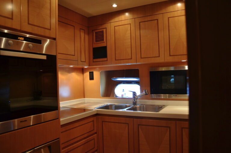 HARD WORK II - Galley