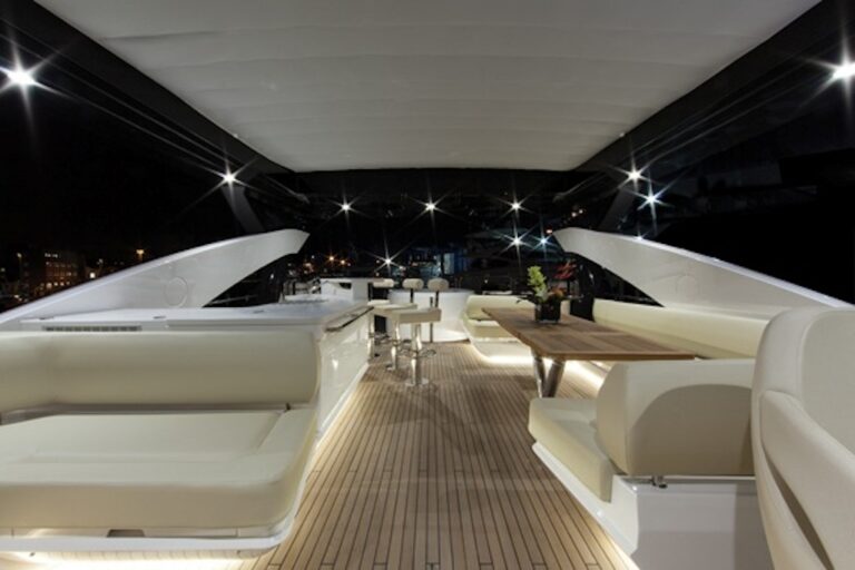 HIGH ENERGY yacht - Flybridge