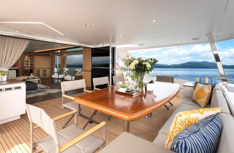 Aft Deck Alfresco Dining