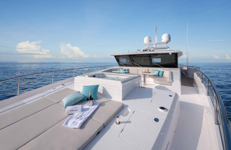 Sun Deck With Jacuzzi