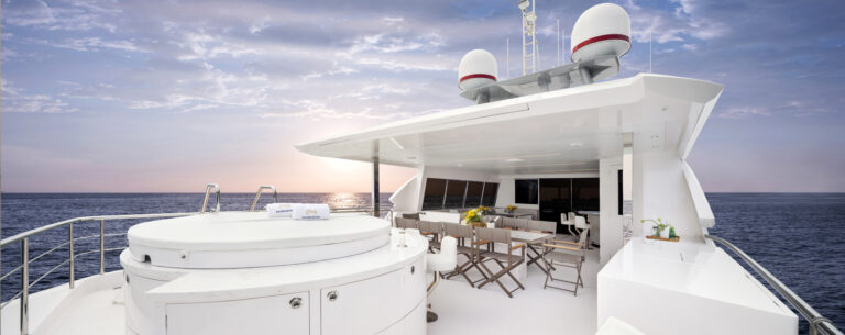 Flybridge Jacuzzi