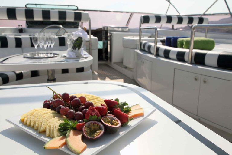 Harmony I -  Sundeck dining detail