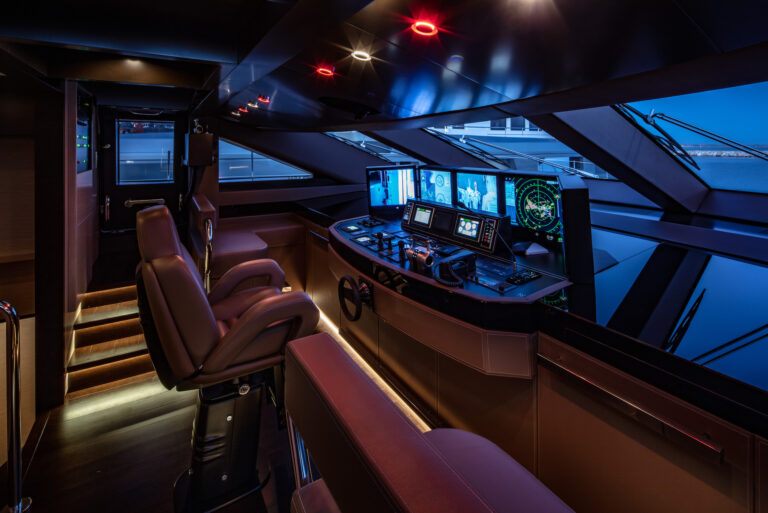 Helm Station