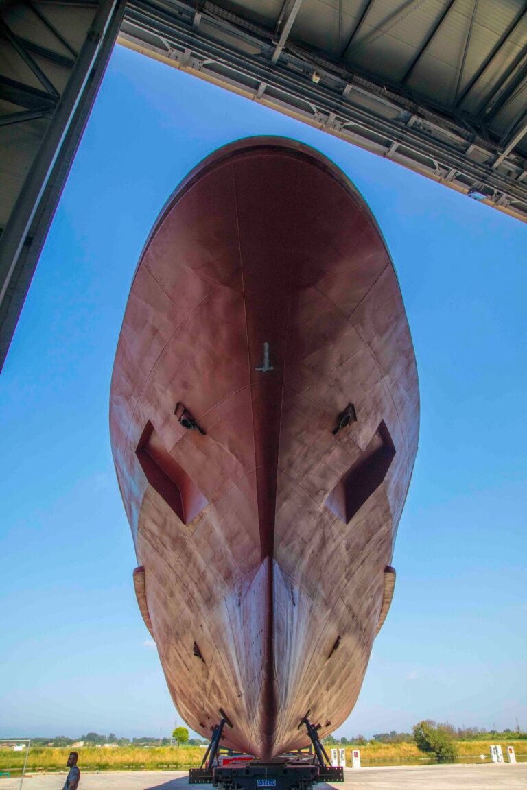 Hull 10233 Under Construction At Baglietto