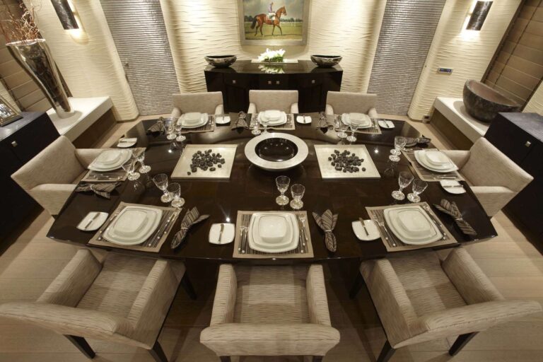 Hurricane Run formal dining - Photo Feadship