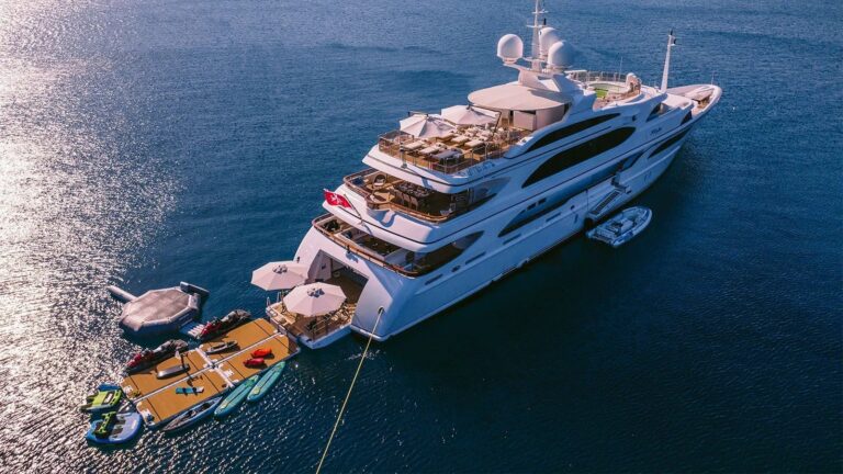 IDYLLIC With Toys