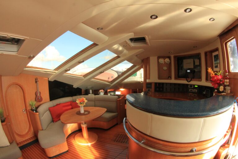 Salon bar