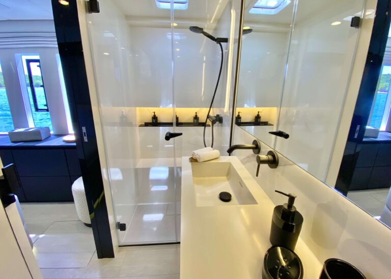 Ensuite and shower