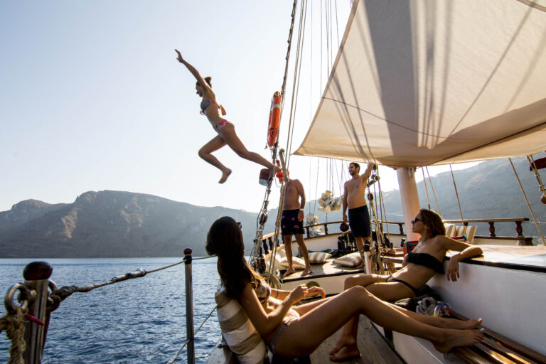 Charter yacht CAPRICORN 1