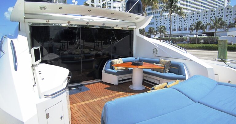 IMPULSIVE TOO - Aft Deck 2