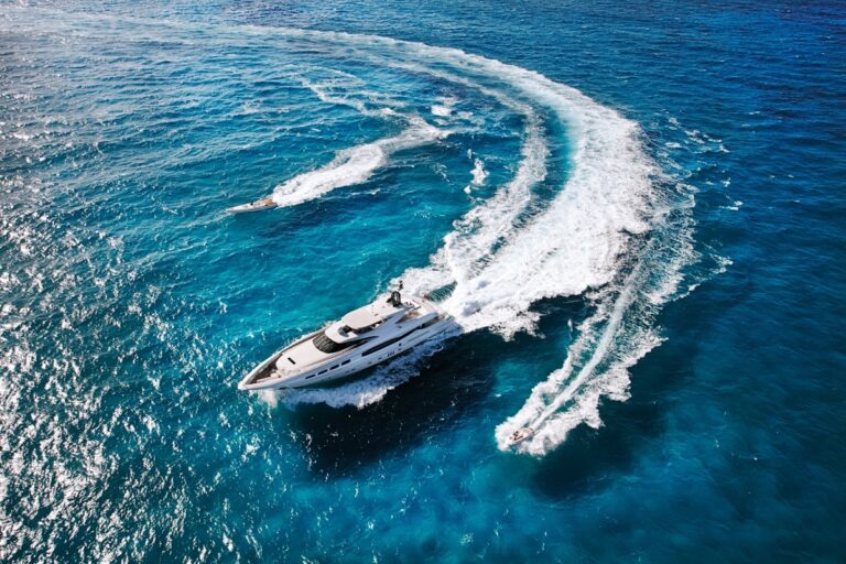 INFINITY PACIFIC - Aerial with tenders