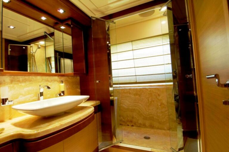 INSPIRATION B - The Master Ensuite
