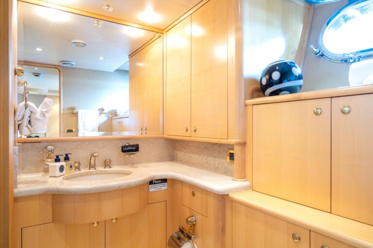 Ensuite bathroom
