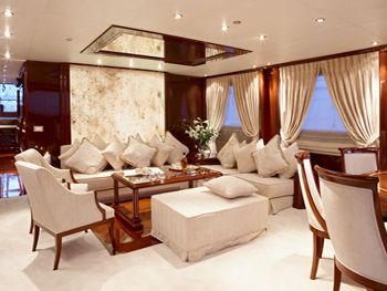 IRAKLIS L Salon
