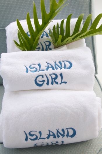 ISLAND GIRL - Charter detail