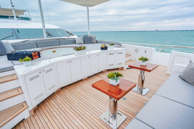 Incognito Exterior Deck
