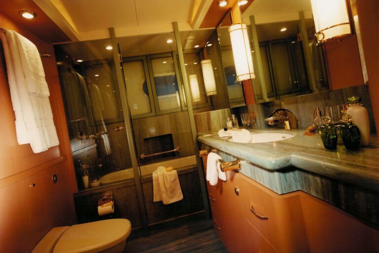 Interior Guest Bathroom