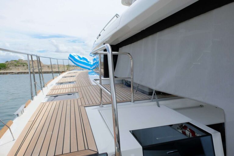Side Deck