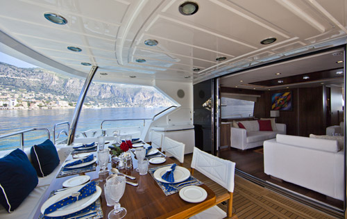 JEEL II - Aft Deck Dining