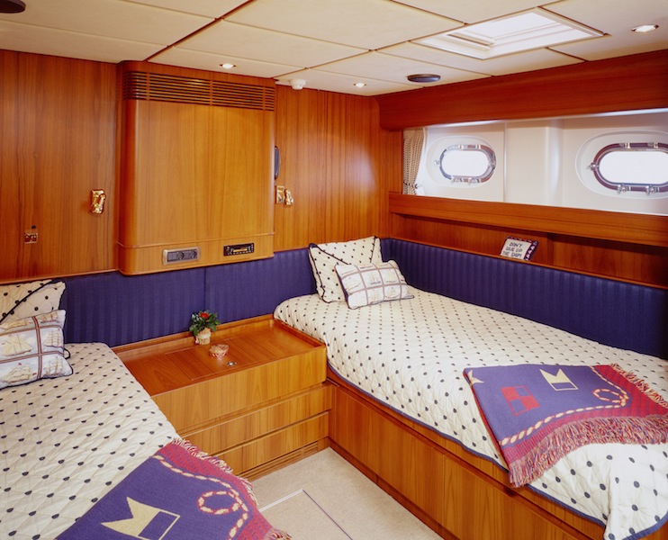 JONGERT sailing yacht Passe Partout - twin guest cabin