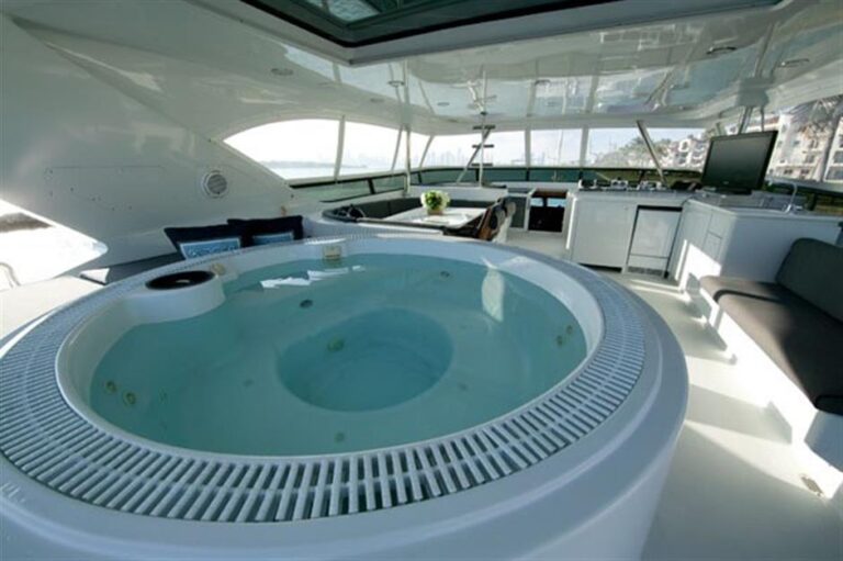 Jacuzzi