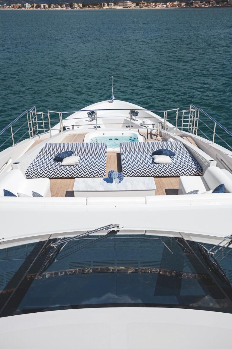 Jacuzzi And Sunbathing Area On The Upper Deck Forward