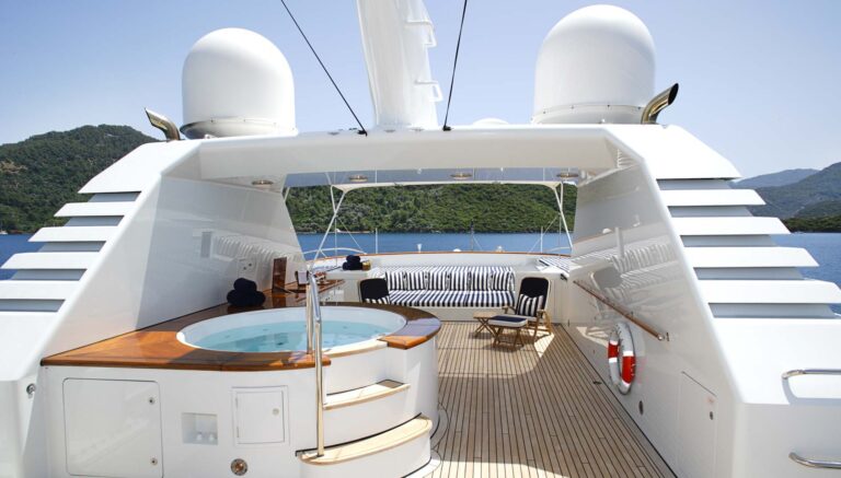 Jacuzzi On Sundeck