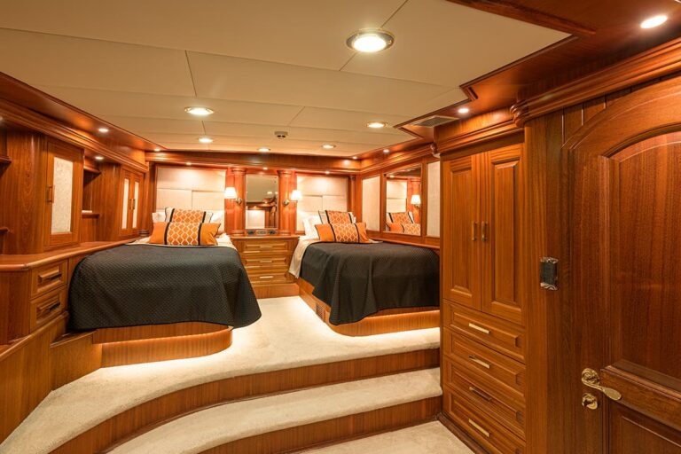 Twin Cabin
