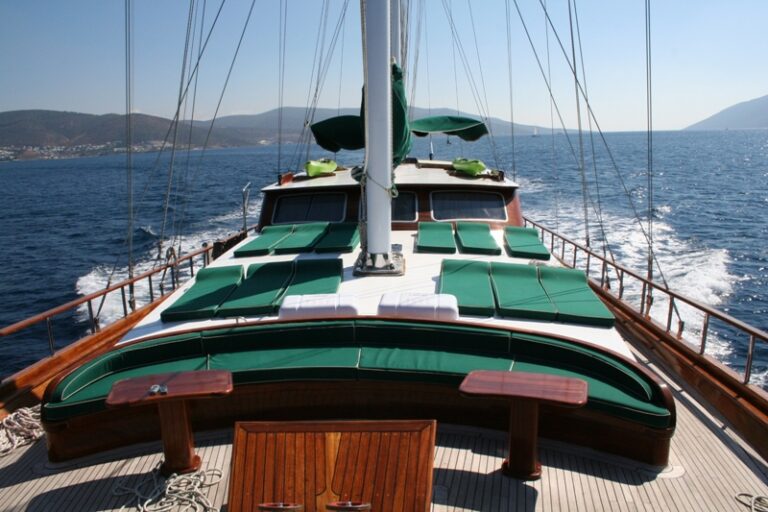 KAPTAN YILMAZ 3 Fordeck