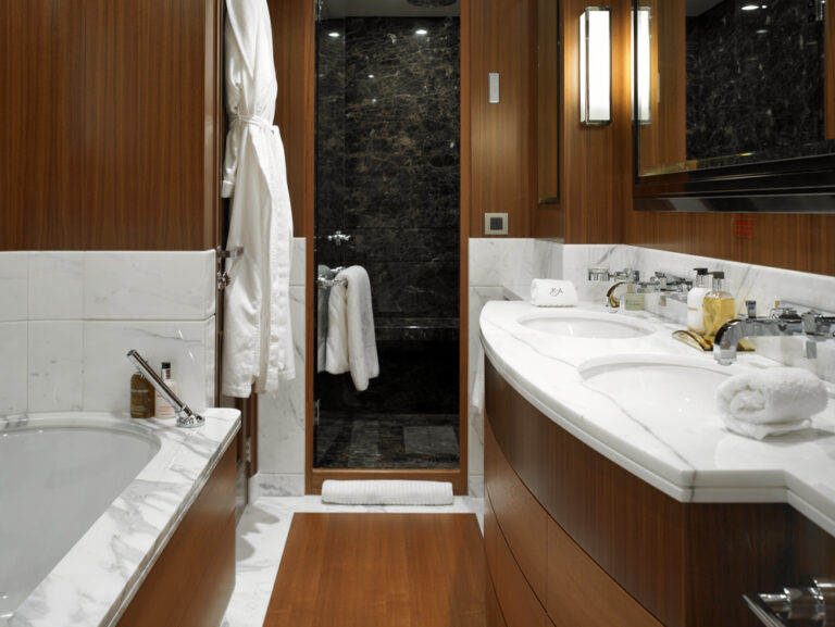 KATHLEEN ANNE - Master Bath