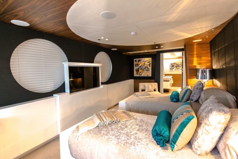 KATINA yacht - twin cabin