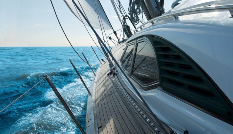 KEALOHA 8 - Deck Detail