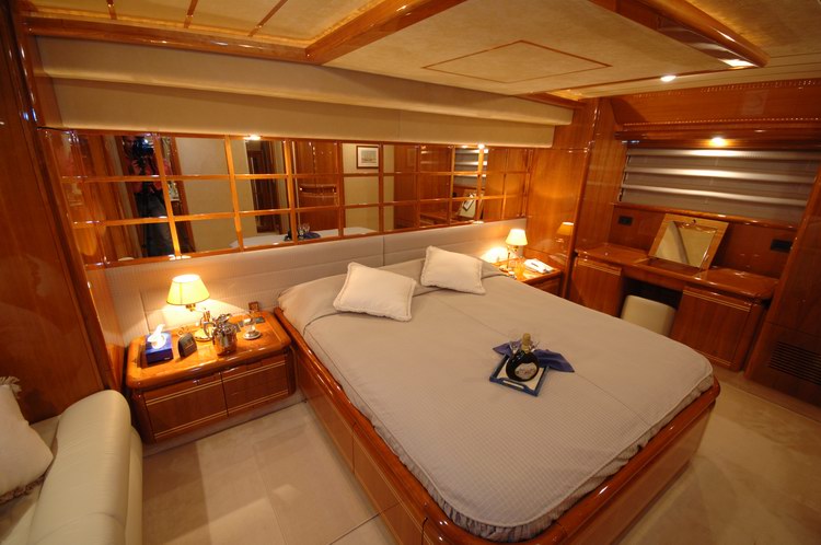 KENTAVROS II  -  Master Cabin