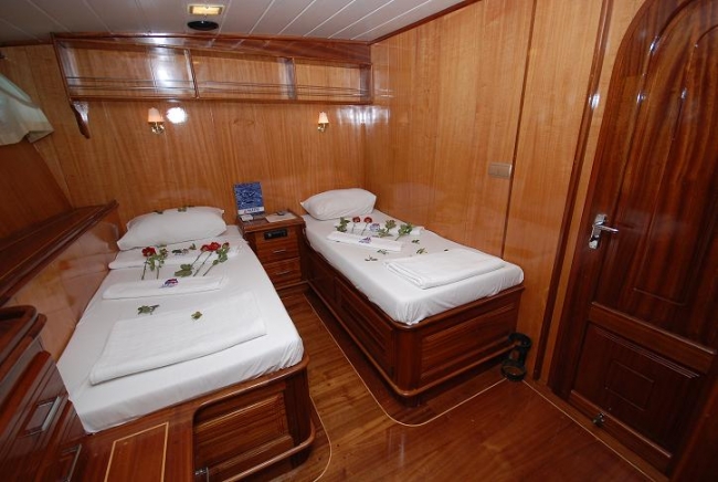 Kayhan 8 Twin