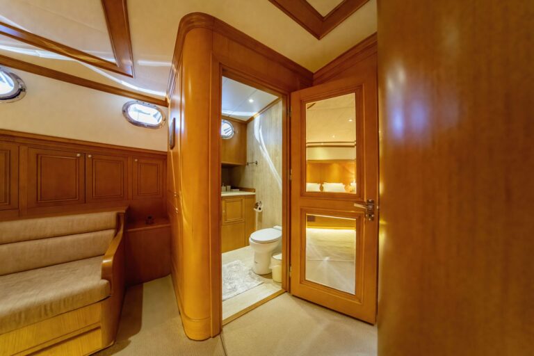 King Suite - Detail