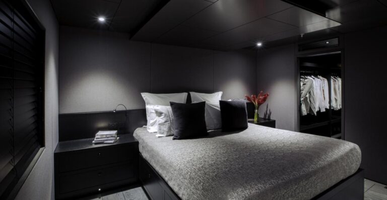 King Suite On The Main Deck