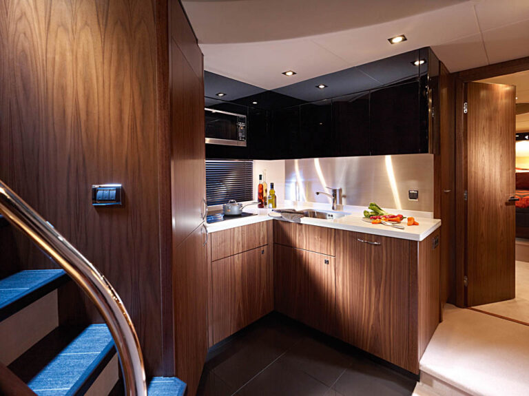 LA BELLINI -  Galley