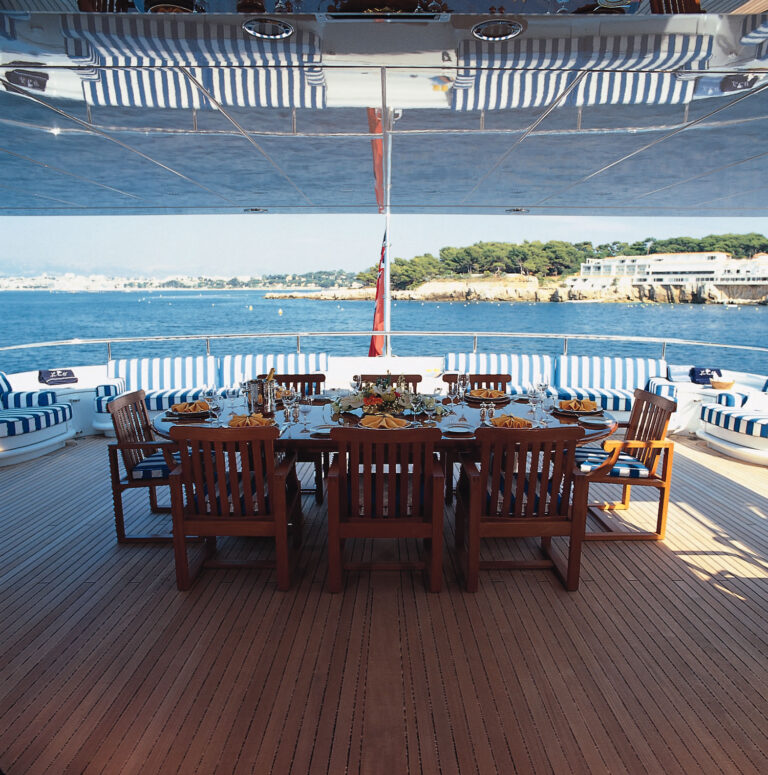 Alfresco Dining